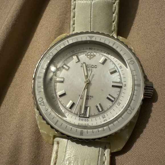 Zodiac Sea Dragon - Picture 3 of 3